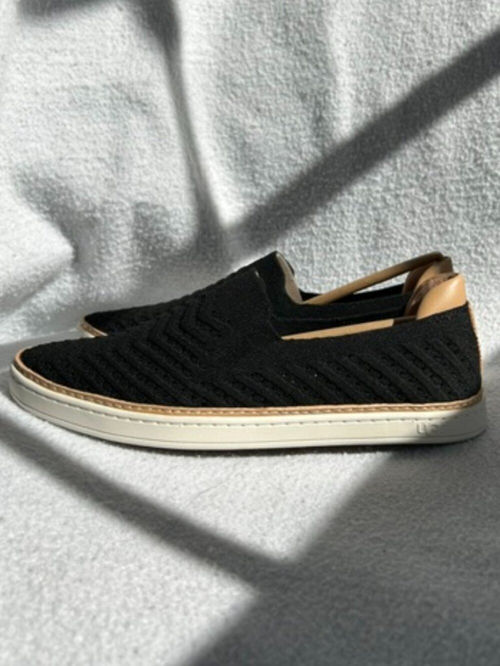 UGG Sammy Chevron Black Knit Slip-On Sneakers 8 NIB - Picture 4 of 8
